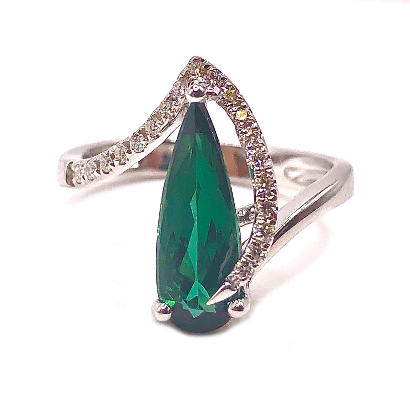 Green Tourmaline and Diamond Ring