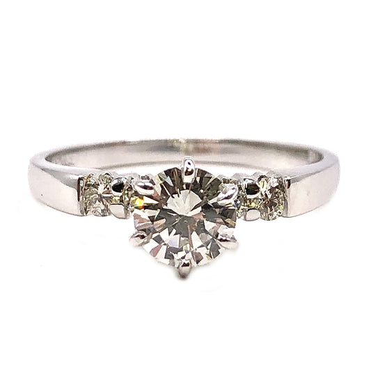 Round Diamond Engagement Ring