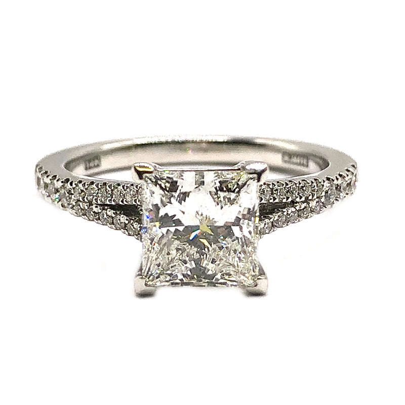 Princess Cut Diamond Engagement Ring