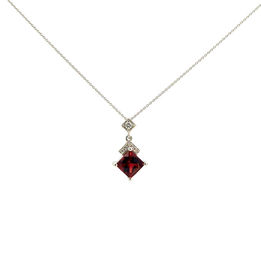 Garnet Princess Cut Prendant