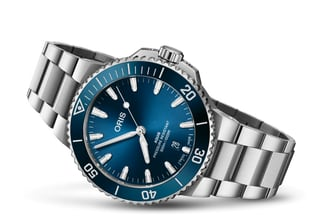 Aquis Date Watch