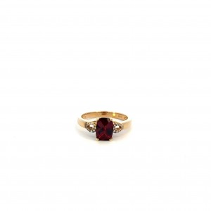 Garnet & Diamond Ring