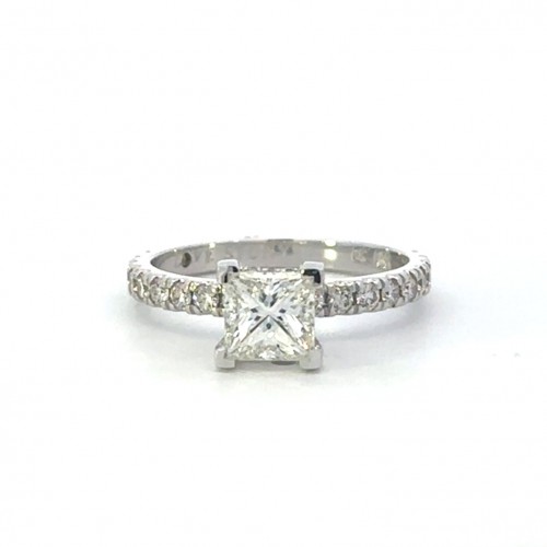 Princess Cut Diamond Engagement Ring