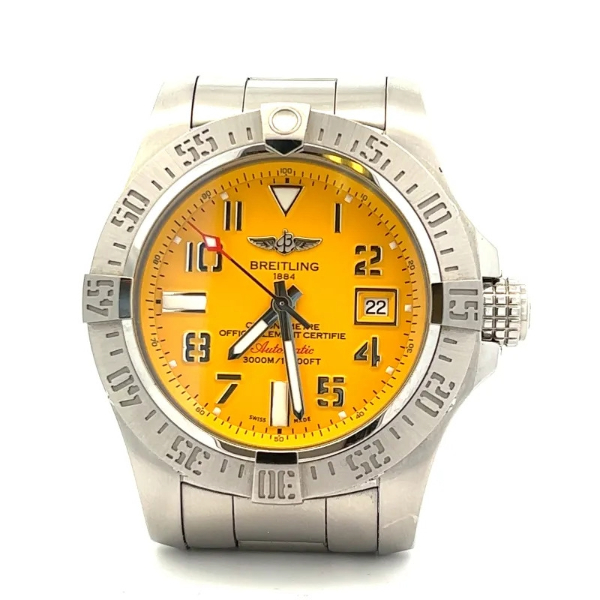 breitling avenger gold