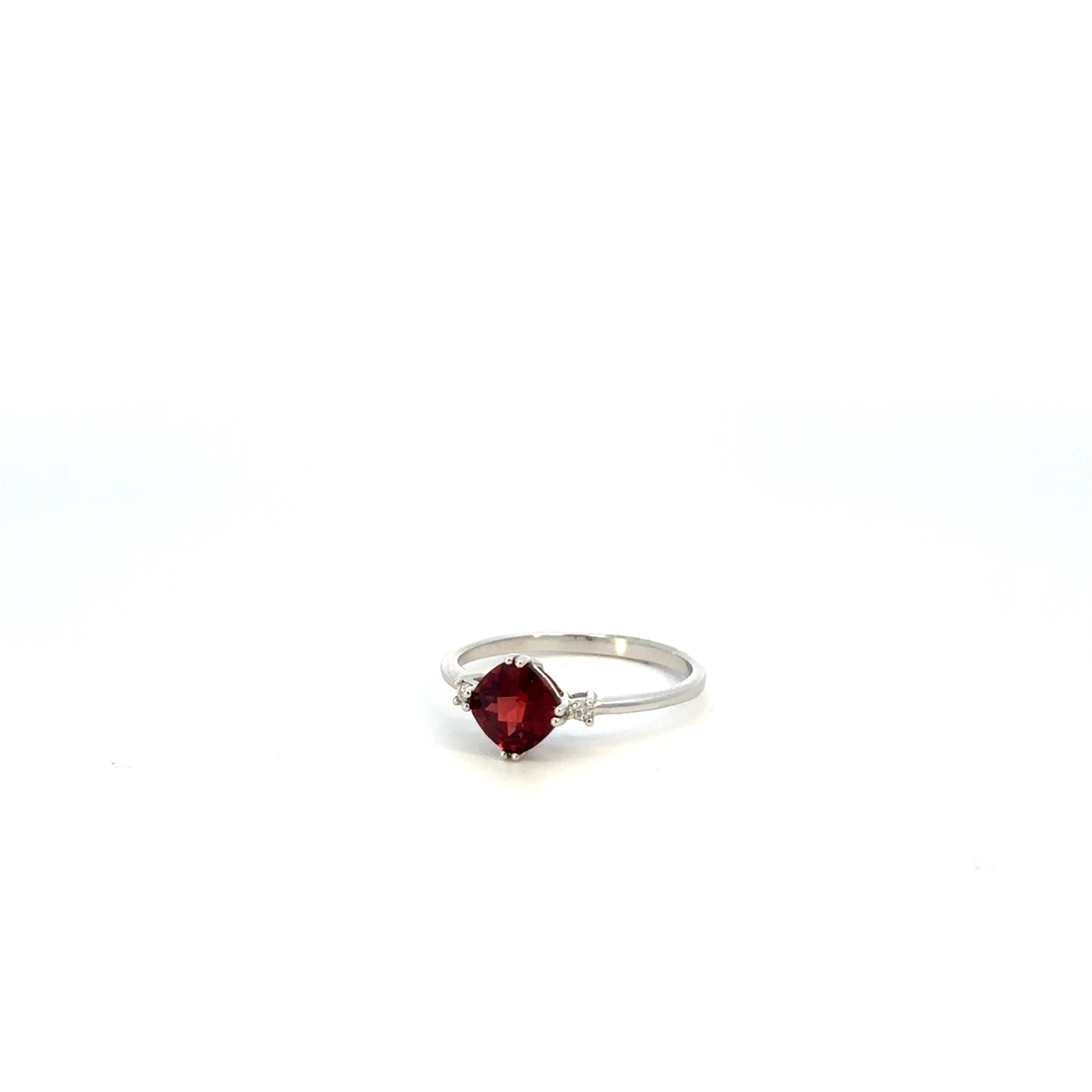 Garnet & Diamond Ring